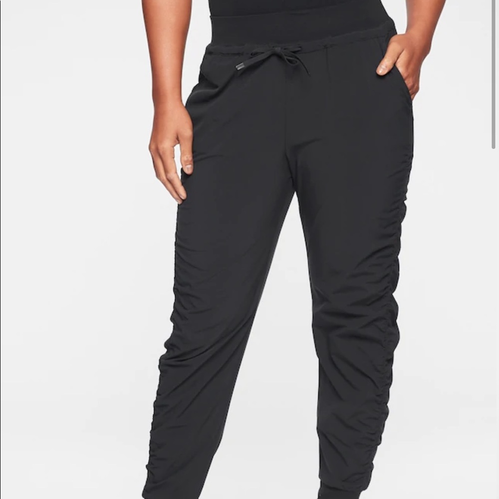 Athleta Attitude Pant in Volcanic Violet